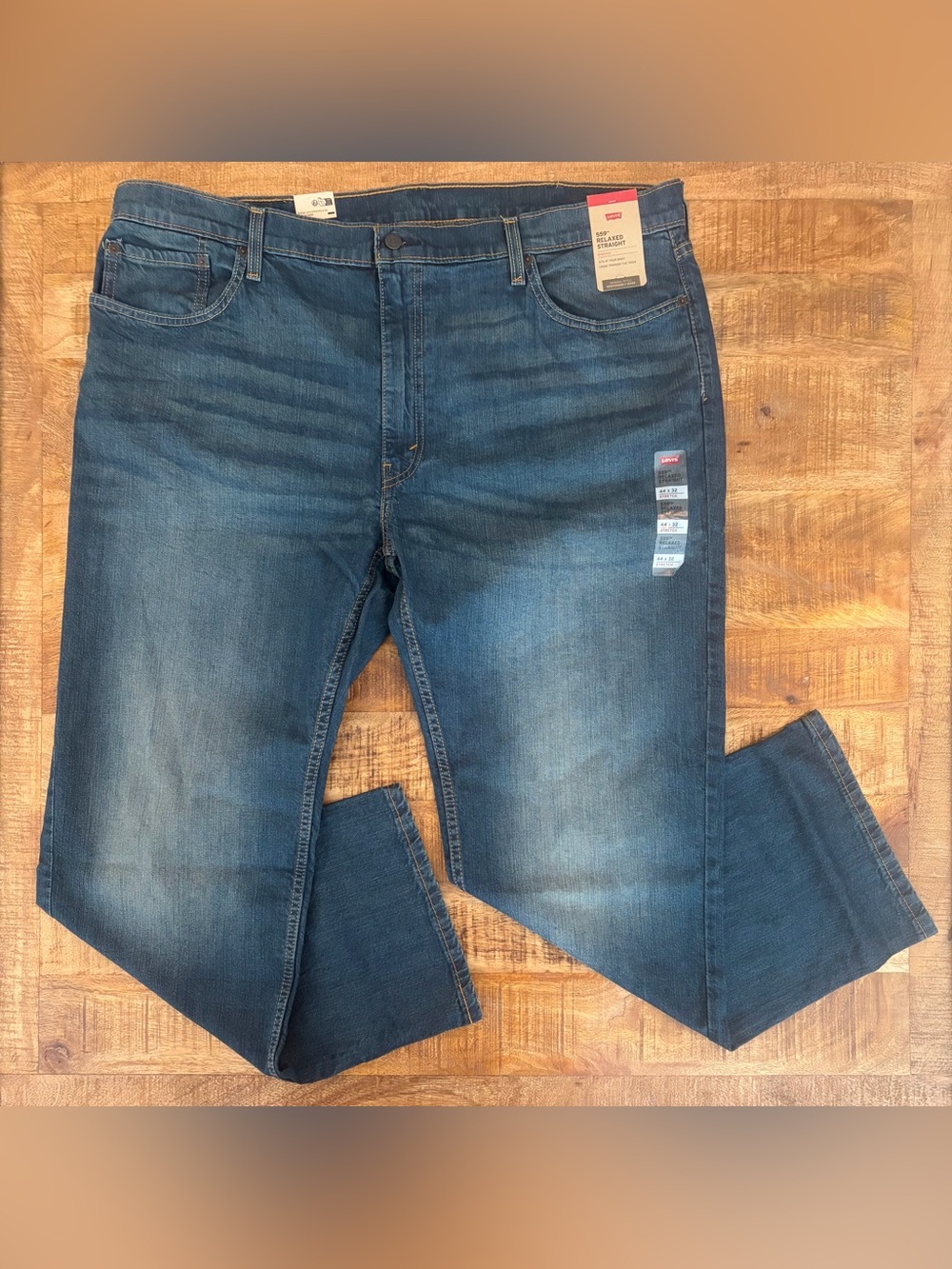 NWT Levi’s 559 Relaxed Straight Jeans 44x32